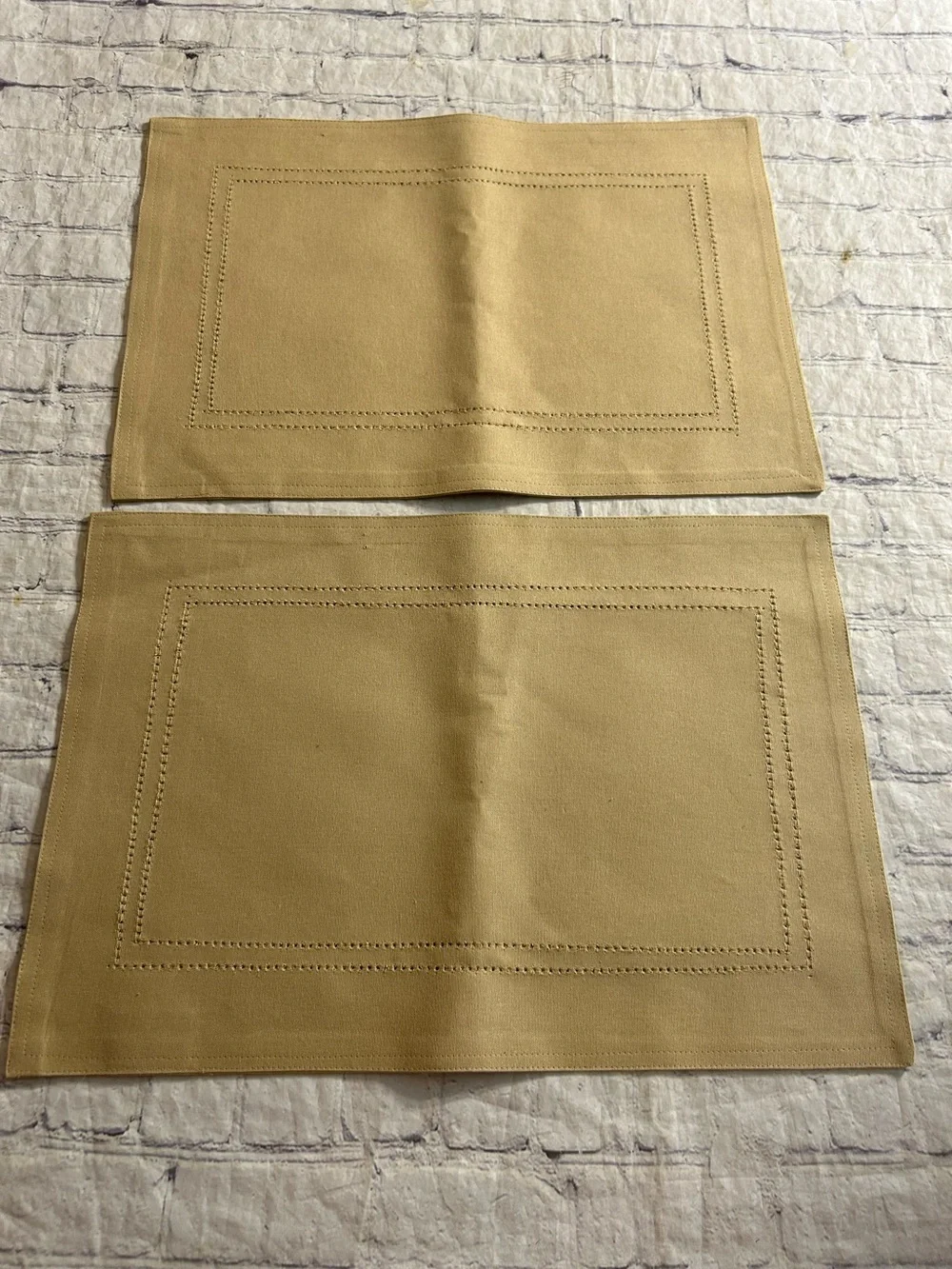 DOMAIN TM MADE IN INDIA NEUTRAL COLOR TAN 100% COTTON (2) PLACEMATS